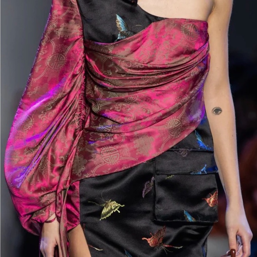 Kim Shui One-Shoulder balloon Black and pink Dress - Picture 3 of 7
